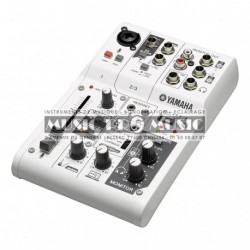 Yamaha AG03 - Table de mixage pour podcast et gamer 1 entrées XLR USB