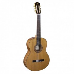 Admira A2 - Guitare classique 4/4 table cèdre massif fabriquée en Espagne