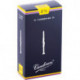 Vandoren CR1125 - Boite de 10 anches traditionnelles force 2,5 pour clarinette Mib